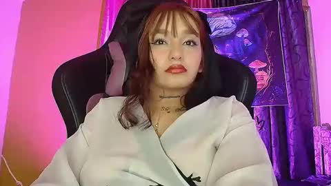 Snapshot of noxveeltt chatting on February 16, 5:25 am noxveeltt online show from February 16, 5:25 am