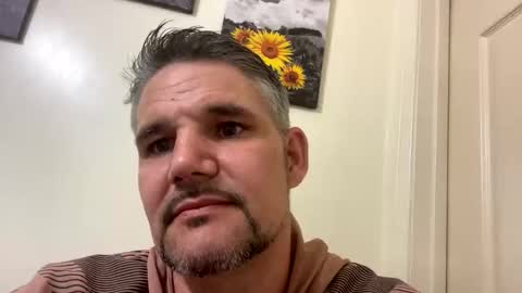 nre321985 online show from April 23, 3:41 am