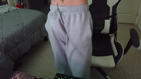 Snapshot of nsfwlogan50 chatting on May 28, 4:26 pm nsfwlogan50 online show from May 28, 4:26 pm