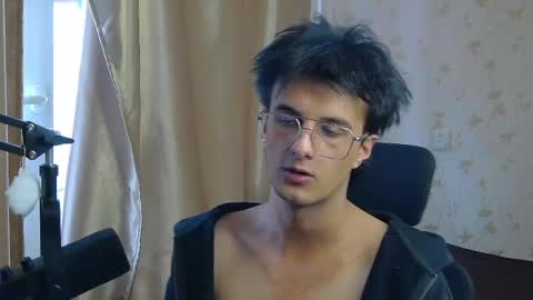 Snapshot of nuar_x chatting on May 5, 2:47 pm Nuar X online show from May 5, 2:47 pm