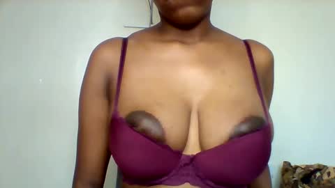 happie online show from January 19, 5:11 am