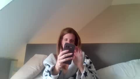 Alice  Nudgeman online show from October 12, 9:41 am