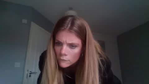 Alice  Nudgeman online show from October 21, 10:16 am