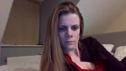 Alice  Nudgeman online show from November 14, 9:13 pm