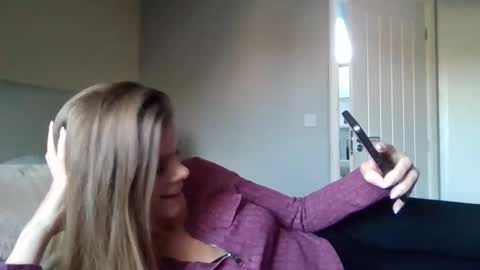 Alice  Nudgeman online show from December 3, 10:35 am