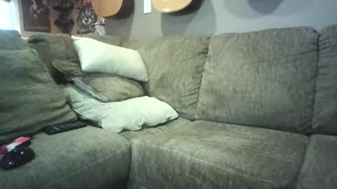 Snapshot of nudistguy194549 chatting on November 30, 5:06 pm Nudistguy online show from November 30, 5:06 pm