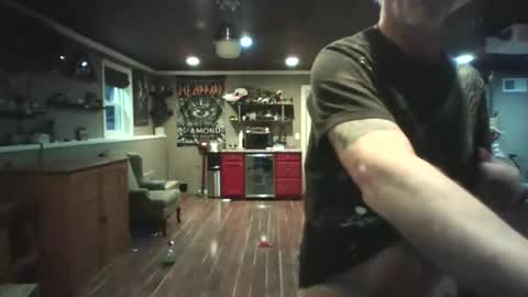 Snapshot of nudistguy194549 chatting on February 15, 10:50 pm Nudistguy online show from February 15, 10:50 pm