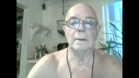 Haky online show from December 7, 1:29 pm