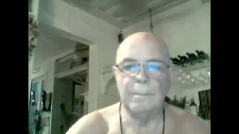Haky online show from December 18, 1:02 pm