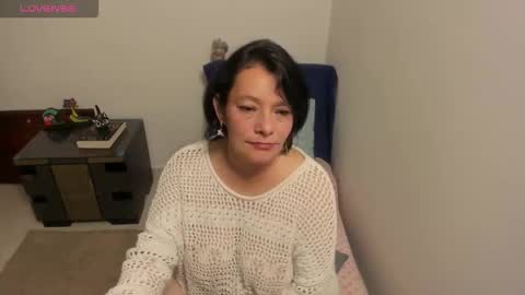 nuit_rose online show from October 18, 2:14 am