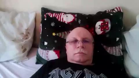 nukiss online show from March 14, 1:16 pm