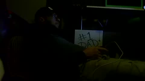 Awwwww Hey Sweetie Pies. Welcome To The Sweetie Pie Lounge. Enjoy The Dad-Cast. SweetCorny Fun-loving Dad Talk. online show from November 29, 10:24 pm