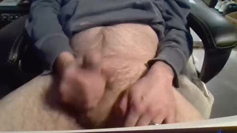 Snapshot of nutjob510 chatting on March 5, 7:37 am nutjob510 online show from March 5, 7:37 am