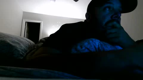 nuttincowboy727272 online show from March 28, 1:27 am