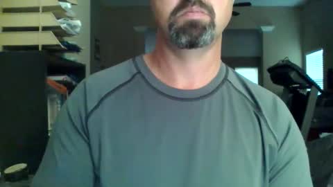 nvrenuff1979 online show from April 16, 11:33 am