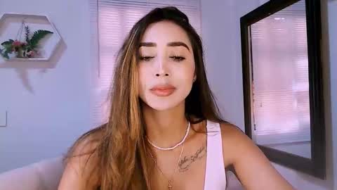 Nycole online show from February 12, 2:45 pm