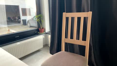 Nicol online show from November 24, 1:55 pm