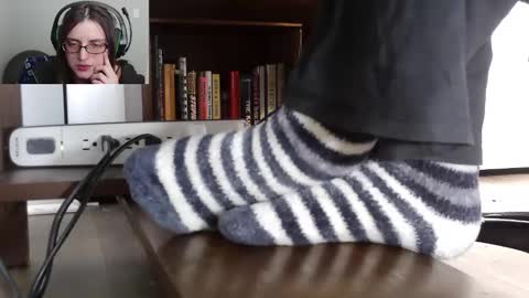 Nyctophilic online show from February 13, 6:48 pm