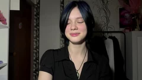 Snapshot of nydiamanke chatting on May 13, 2:14 pm Minnie online show from May 13, 2:14 pm