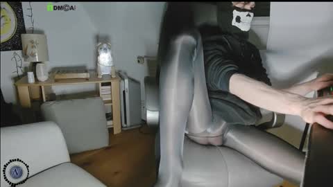 Nyl0nnickb0y online show from November 11, 9:26 pm