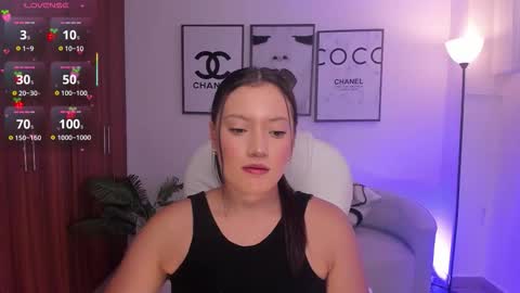 nylaa_rose online show from September 16, 6:53 pm