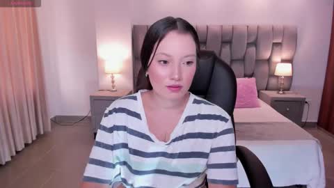nylaa_rose online show from October 4, 6:50 pm
