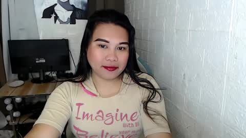 nylecummer online show from December 15, 7:10 pm