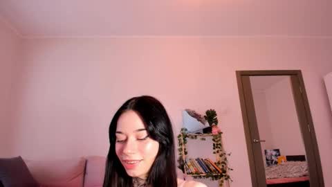 Snapshot of nymph_bliss chatting on December 15, 3:55 am Nymph bliss online show from December 15, 3:55 am