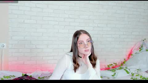 Snapshot of nymphalean chatting on November 11, 5:57 pm Kat online show from November 11, 5:57 pm