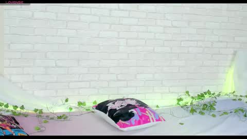 Kat online show from February 20, 1:33 pm