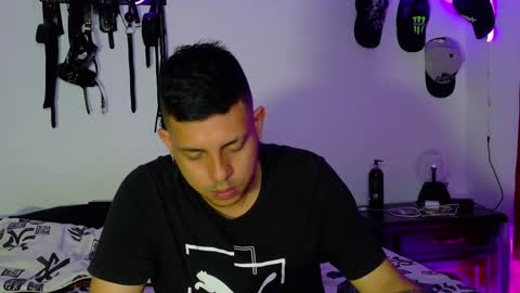 David and Steven Independents online show from February 7, 12:53 am