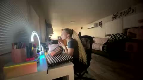 nymphomaticbaby online show from October 29, 4:48 am