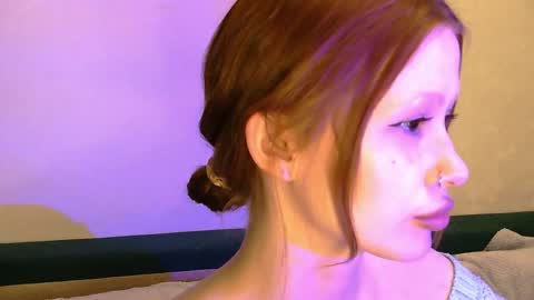 Snapshot of nyra_thira chatting on April 2, 8:50 pm nyra_thira online show from April 2, 8:50 pm
