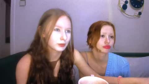 Snapshot of nyra_thira chatting on April 9, 9:53 pm nyra_thira online show from April 9, 9:53 pm