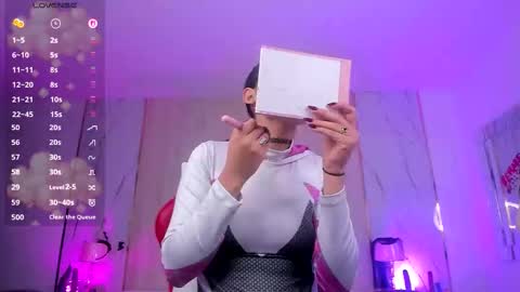 Nyvet online show from December 14, 12:43 pm