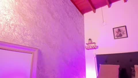 nyxa_ online show from October 24, 9:33 pm