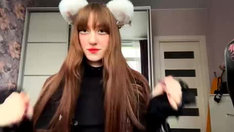 Mary online show from January 6, 8:18 am