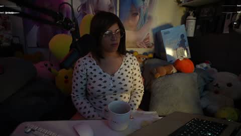 NyxRaven online show from December 19, 4:02 pm