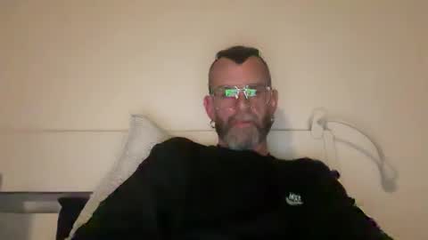 Snapshot of o_johnny_deep_o chatting on November 24, 8:08 pm Jonathan Deep online show from November 24, 8:08 pm