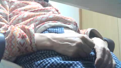 obahiro823844 online show from May 10, 12:21 pm