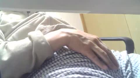 obahiro823844 online show from May 17, 2:57 pm