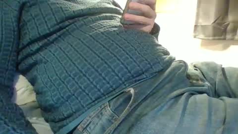 Snapshot of obedient9402 chatting on January 20, 10:26 pm obedient9402 online show from January 20, 10:26 pm