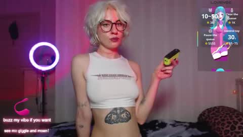 Moonlight online show from October 10, 6:51 pm