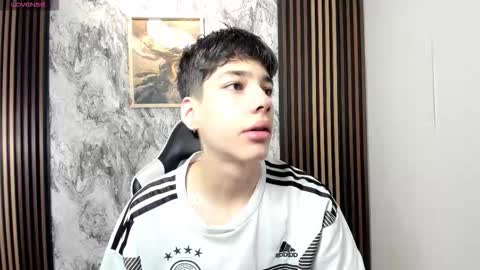 Deku online show from September 14, 1:32 pm