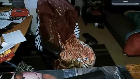 Snapshot of oblivionscaress107276 chatting on January 2, 3:37 am David J. online show from January 2, 3:37 am