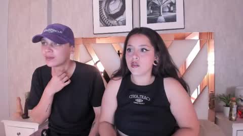 Sara Help me reach 1000 followers online show from May 15, 2:57 pm