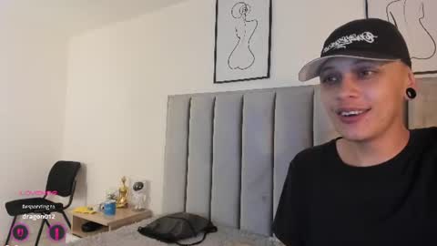 Sara Help me reach 1000 followers online show from June 17, 1:34 pm