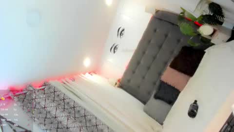 ariana online show from February 11, 12:15 am