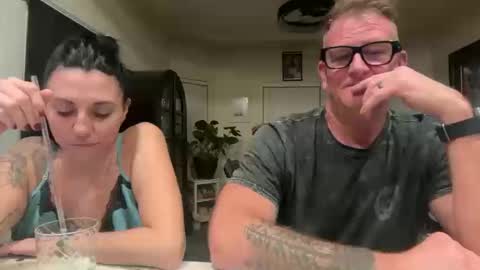 SimplyUs online show from October 18, 5:21 am