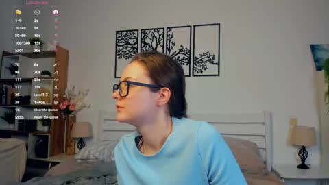 Elis online show from March 9, 8:13 pm